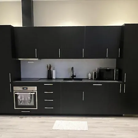 Apartman Delikat, Romslig Og Sjonaer Sentrumsleilighet *