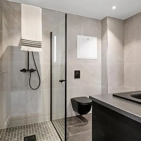 Delikat, Romslig Og Sjonaer Sentrumsleilighet Apartamento *
