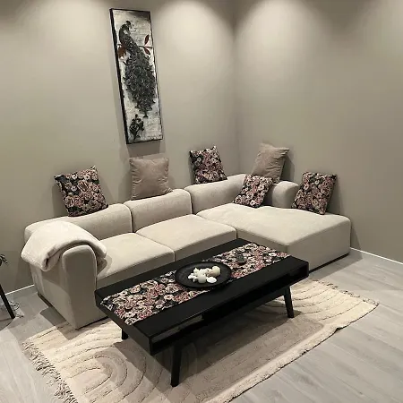 Delikat, Romslig Og Sjonaer Sentrumsleilighet Larvik